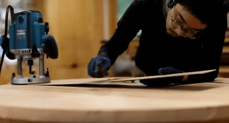 Step 1b cutting the wood slabs Step 1c cutting the wood slabs