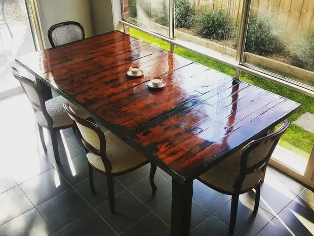 05 Diy Pallet Dining Table