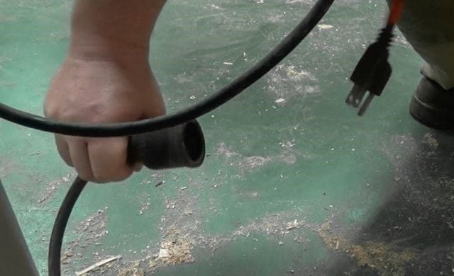 Step 2 Make Sure The Saw Is Unplugged
