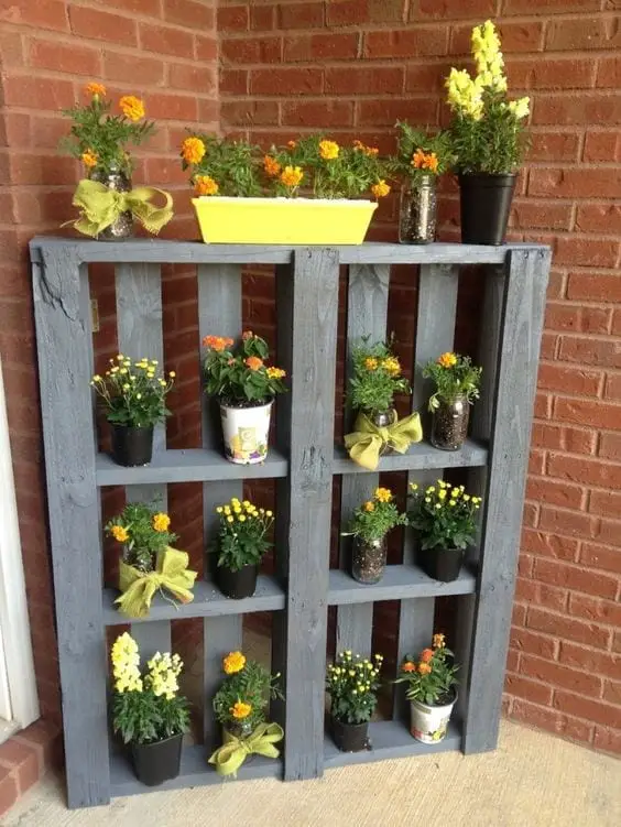1 - Planters for the Pallets