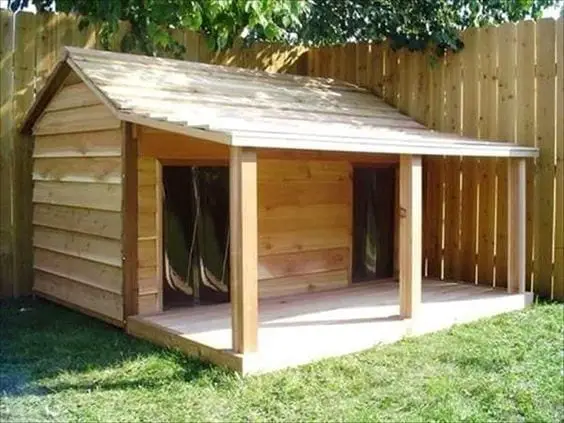 14 - Build Your Pets Their Own Wood Pallet House too