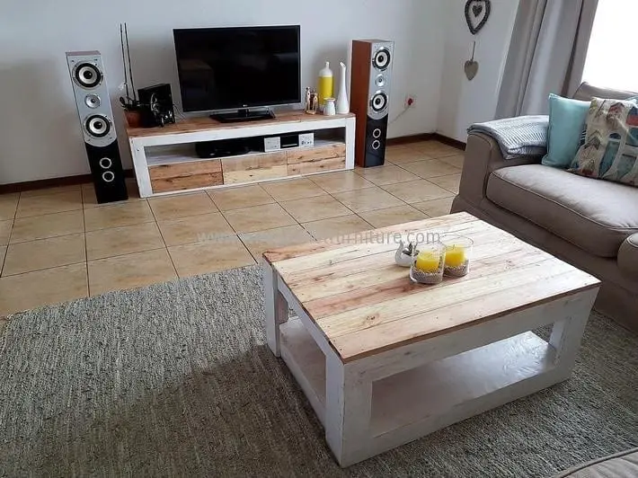 17 - Make a Center Table Statement
