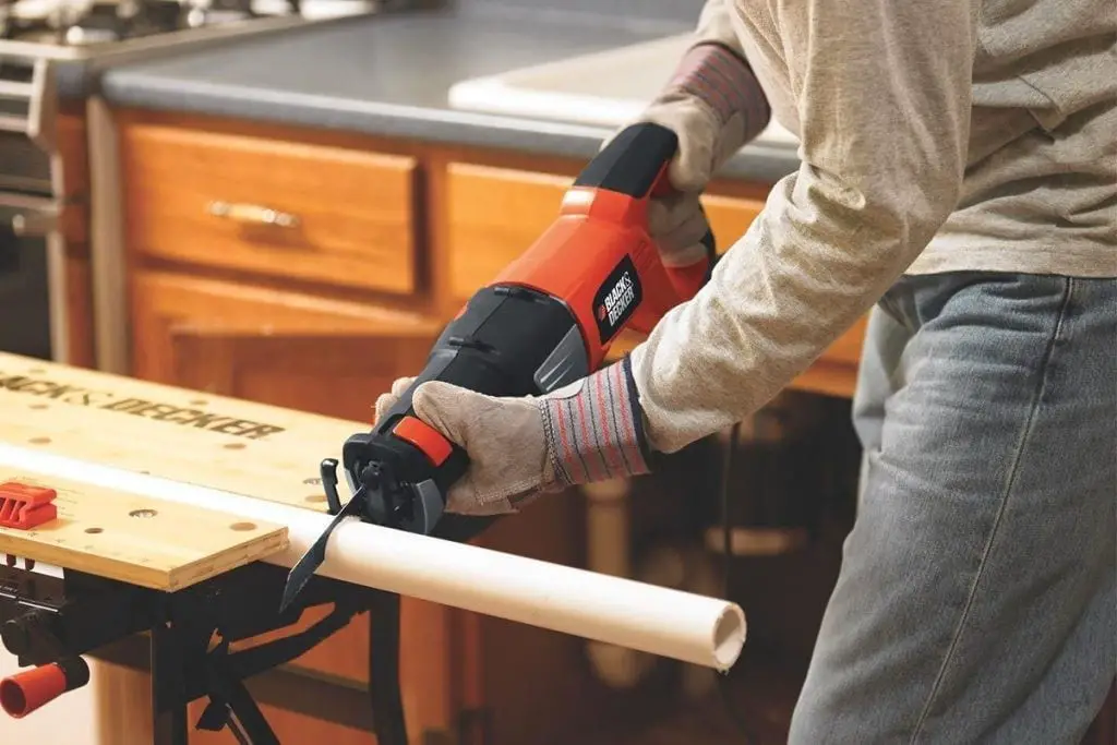 How to Use a Sabre Saw