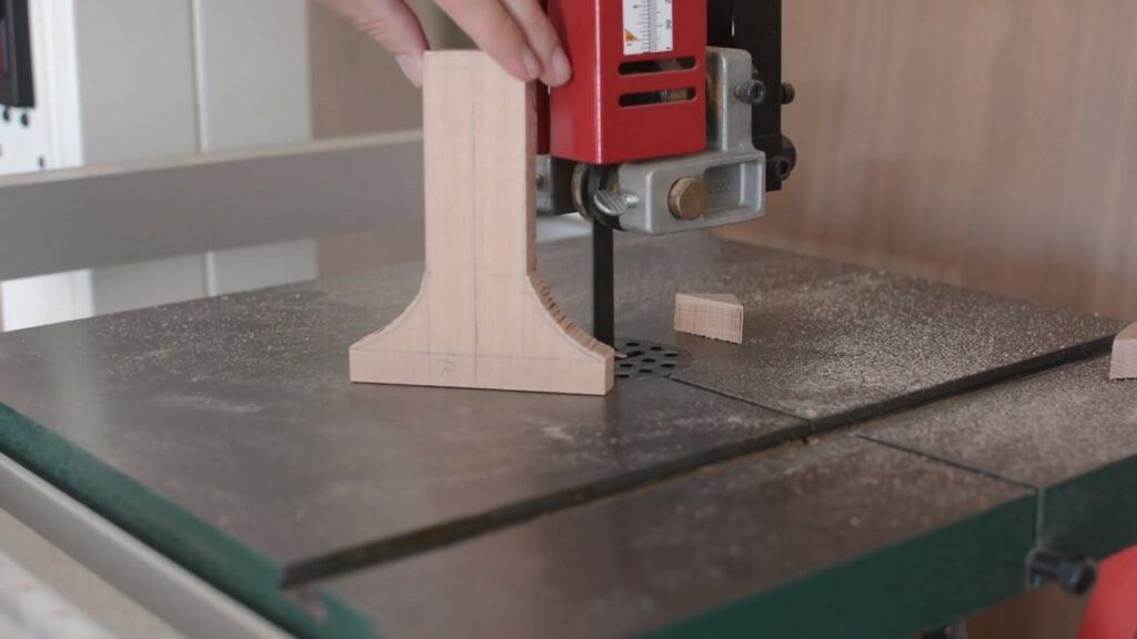 Step 2: Cut And Shape The Handle (Design Of The Handle)