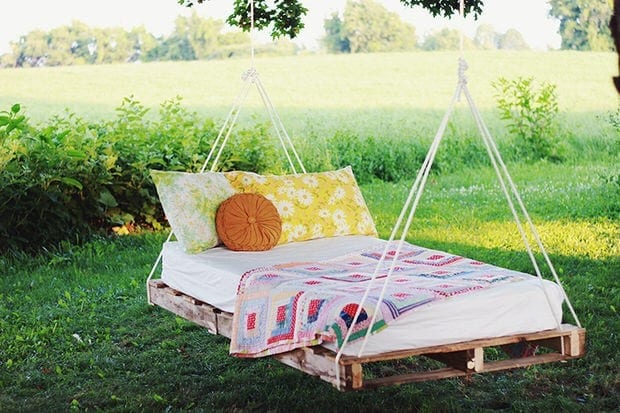 Swing Bed