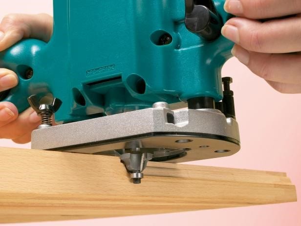 How to Use a Router Beginning Woodworking Cut The Wood