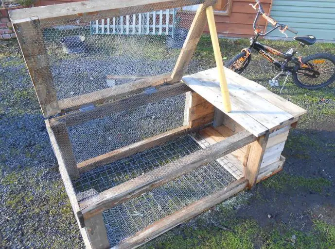 Small Rabbit Hutch