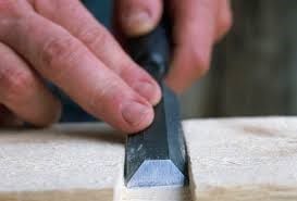 How To Use A Wood Chisel 1