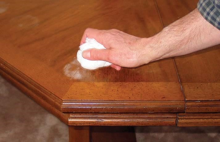 Remove Scratches With Baking Soda And Vinegar Step 3