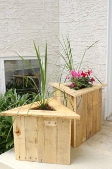 Diy Triangular Wood Porch Planters