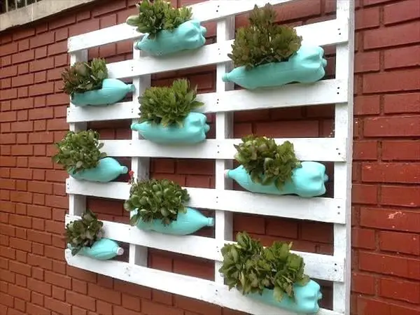 Diy Wood Pallet Mounted Planter Boxes 2