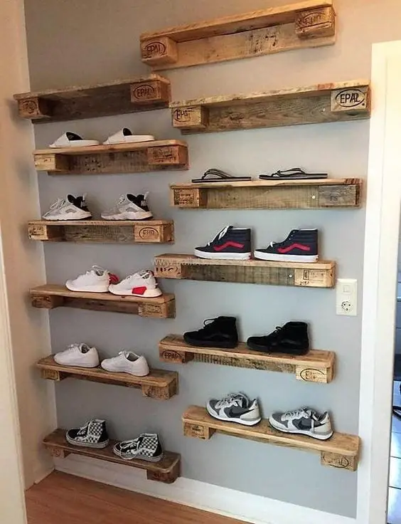 Decorative Pallet Wood Shoe Organizer