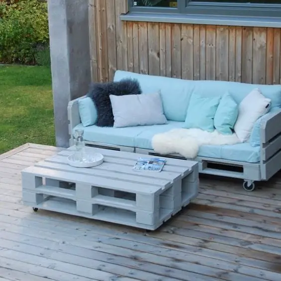 Pallet Patio Coffee Table 3