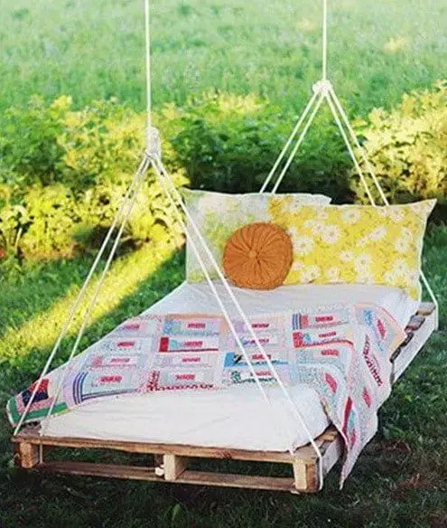 Pallet Swing Chair 3