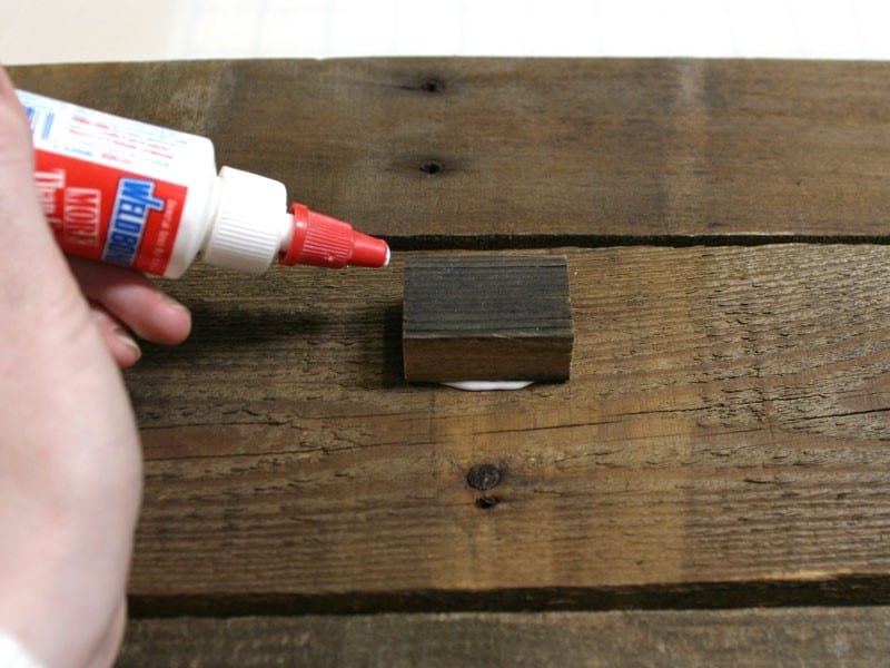 Step 1 How To Fix Metal To Wood Using Glue