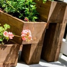 16 Pallet Planter DIY Plans