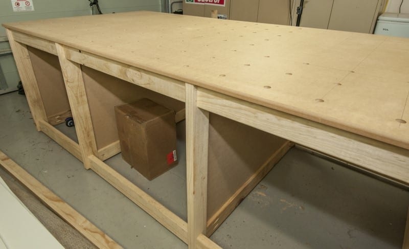 Big And Sturdy Island Style Workbench