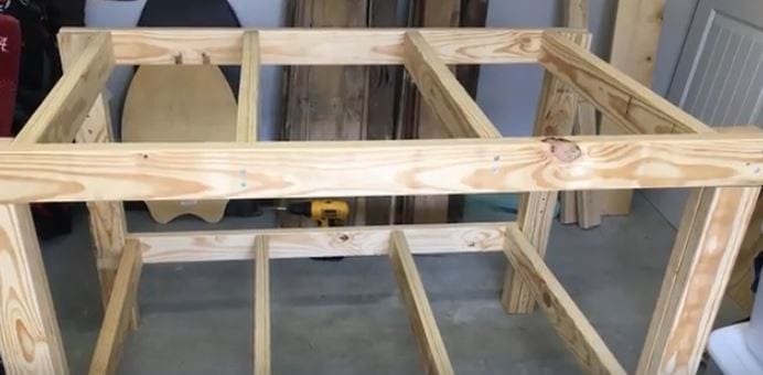 Easy Garage Workshop Workbench