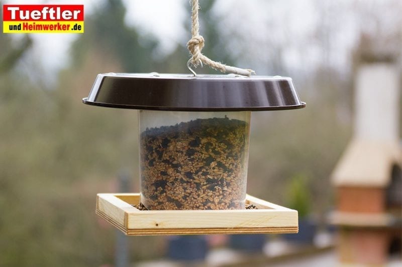 Fast To Build Bird Feeding House