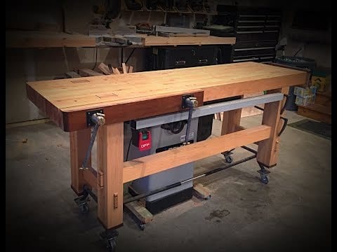 Inexpensive Woodworking Bench With Mobile Base And Easy Storage