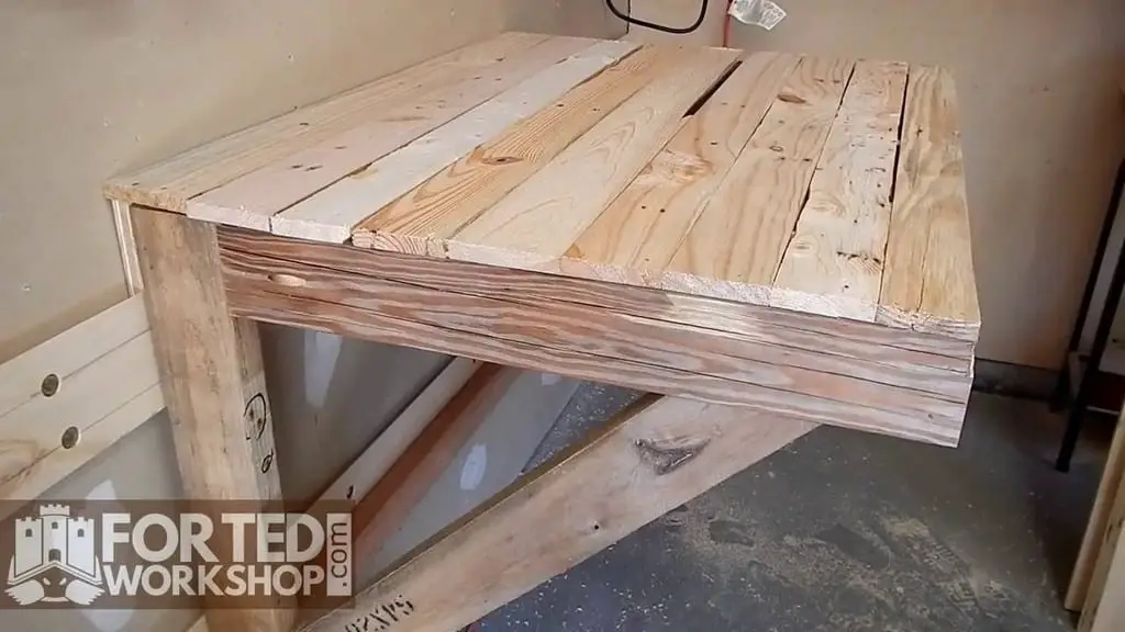 Modular Pallet Workbench