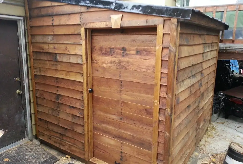 Scavenged Pallet Shed