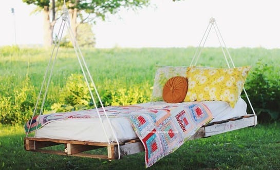 Summer Inspired Pallet Swing By The Merry Thought