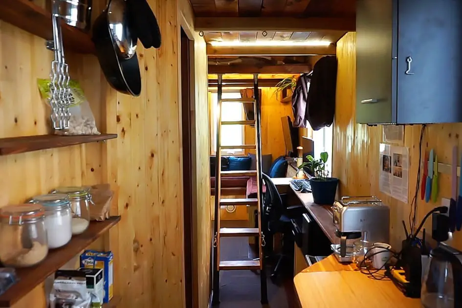 Tiny House Heated With Free Solar Power 2