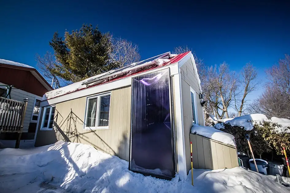 Tiny House Heated With Free Solar Power