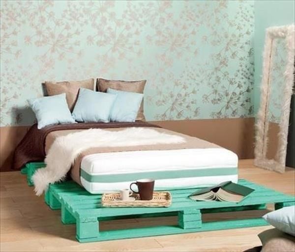 Bright Neon Green Pallet Bed Adorned On Gold And Green Wallpaper