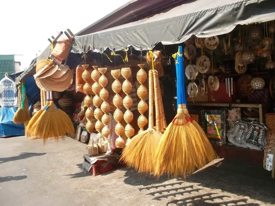 Colorful Handicrafts Sold Under Quiapo Bridge The Philippines
