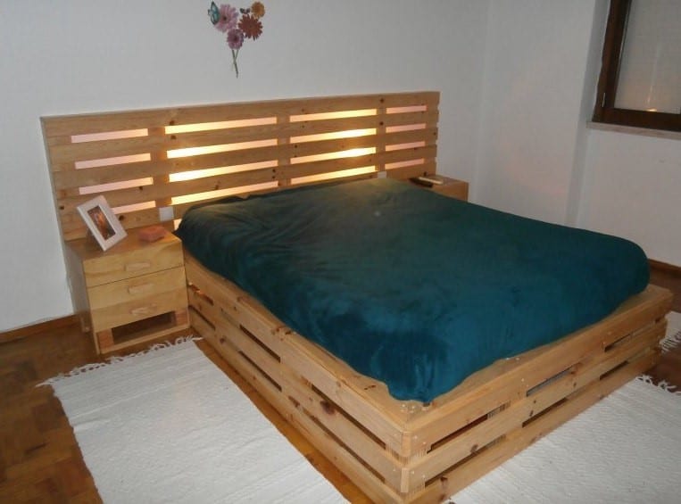Creative Pallet Bed Frame Design