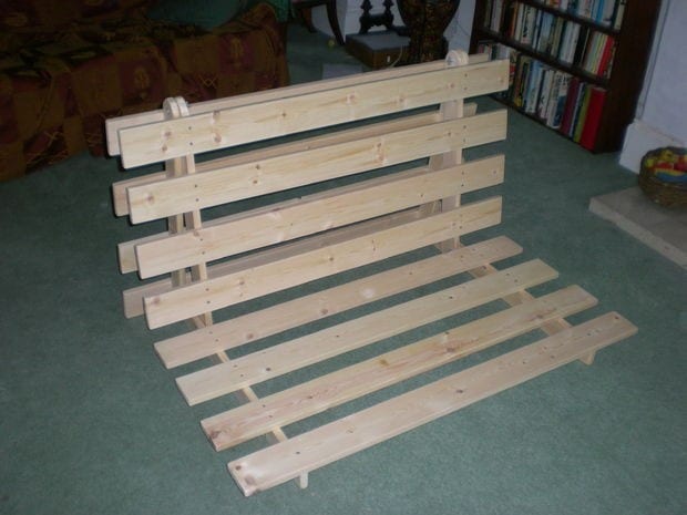 Diy Futon Frame Made From Pallet Wood