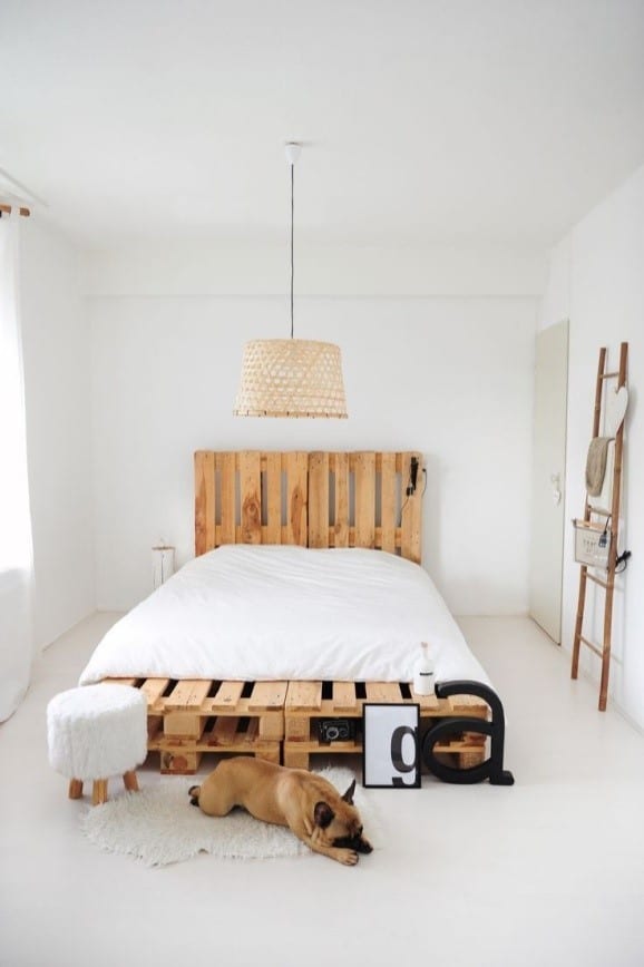 Minimal Elegant And Simple Pallet Bed