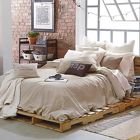 Modern Pallet Bed