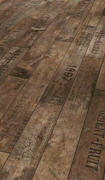 Natural Looking Pallet Flooring