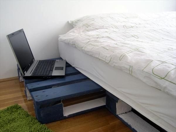 Pallet Bed And Side Table For Laptop