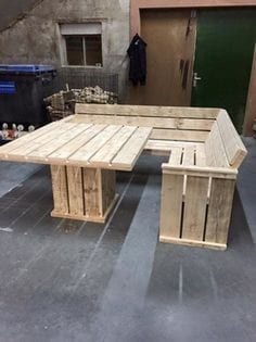 Pallet Couch And Table