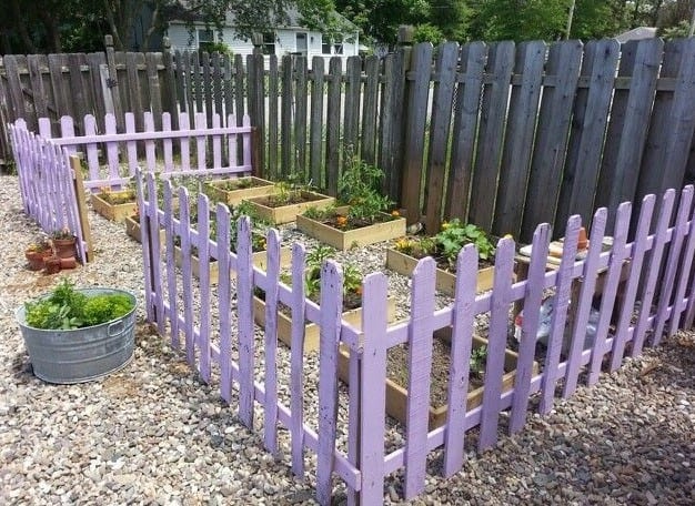 Pallet Fence For A Garden 2