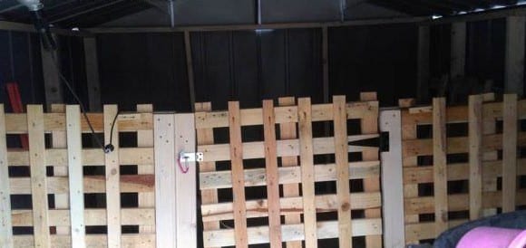 Quick Pallet Fence Design