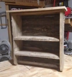 Rustic Pallet Bookshelf