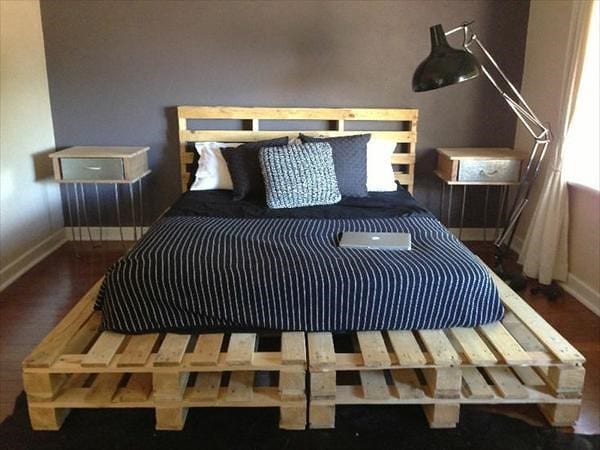 Simple Blue And White Room Pallet Bed Frame Design