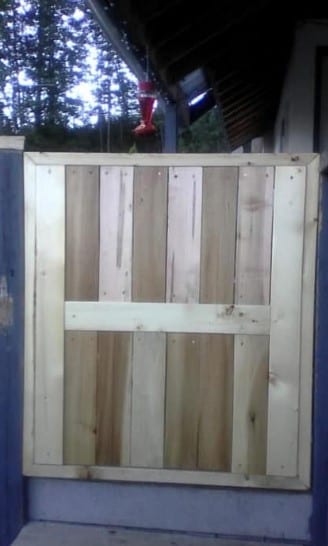 Sturdy And Stylish Pallet Gate