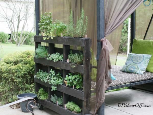 Vertical Planter From Pallet Wood