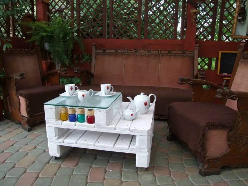 White Double Decker Pallet Coffee Table