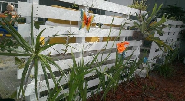 White Pallet Fence Design
