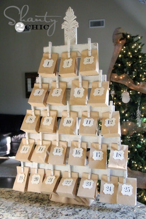Wooden Pallet Christmas Tree 24